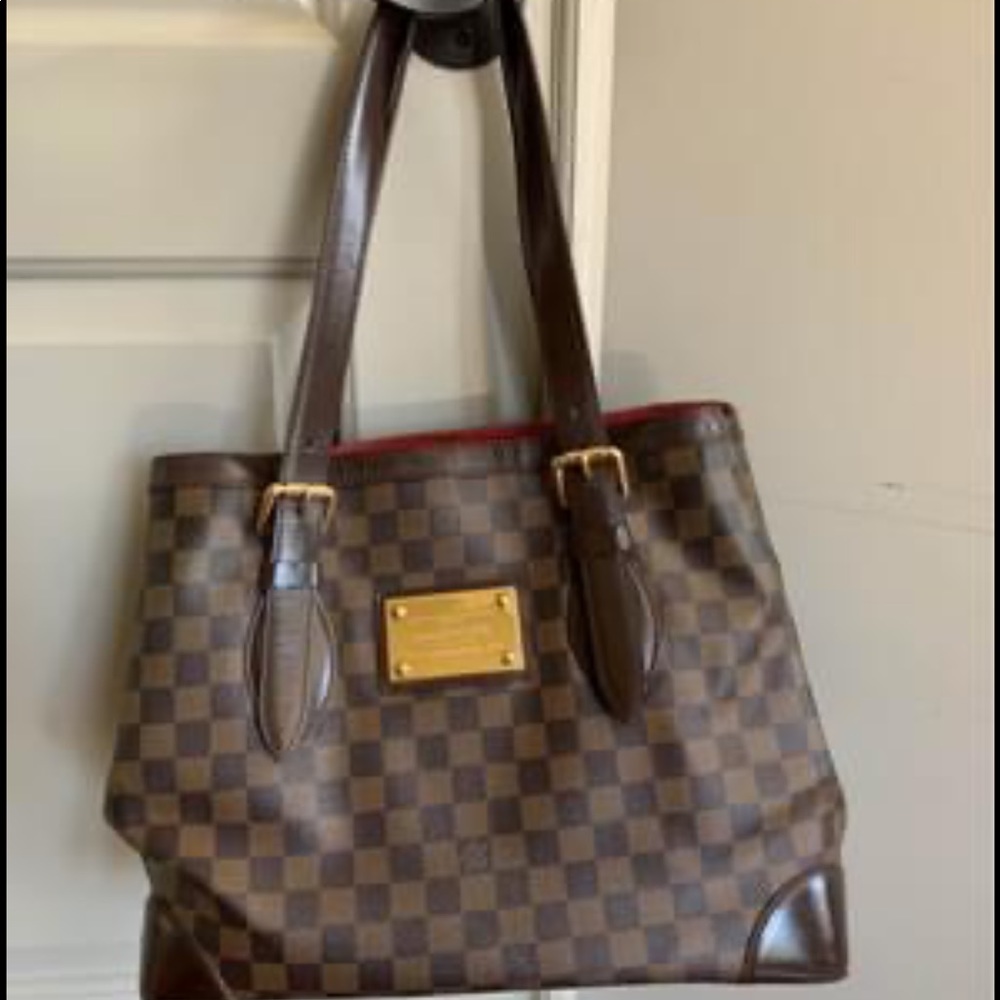 Louis Vuitton Hampstead Damier MM Handbag